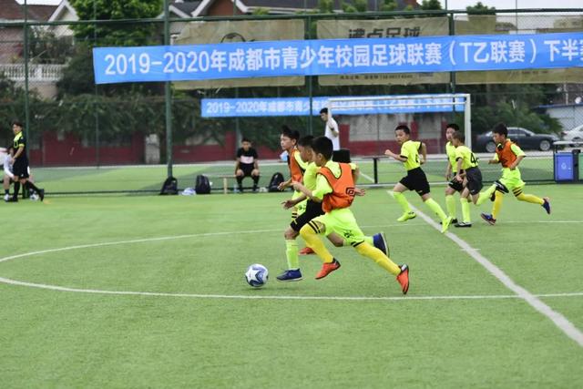 库里17+10康宁汉姆32+6+8 勇士终结活塞5连胜