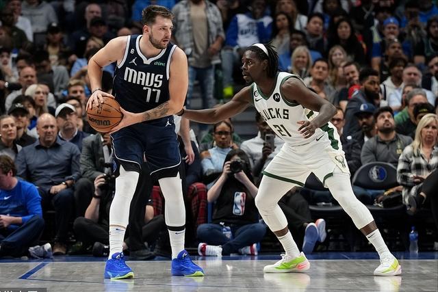 老队友林书豪给崔永熙提建议：训练中要狠一些